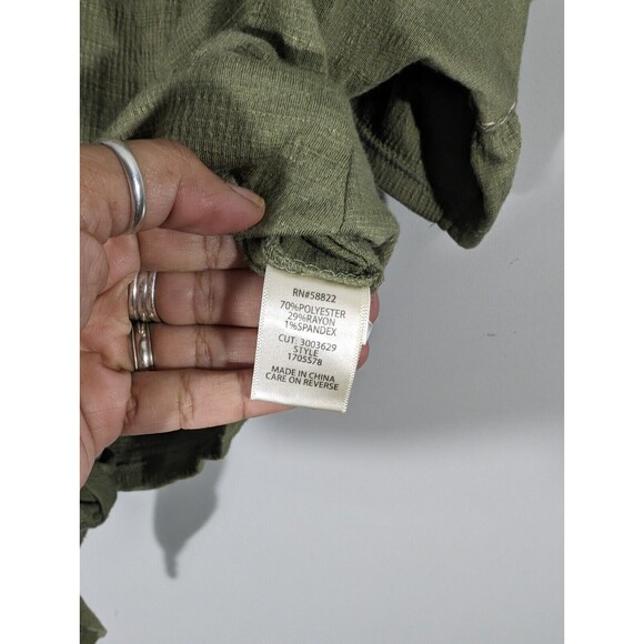 NWOT Max Studio Olive Short Sleeve Front Knot Top Woman Size L - Picture 5 of 6
